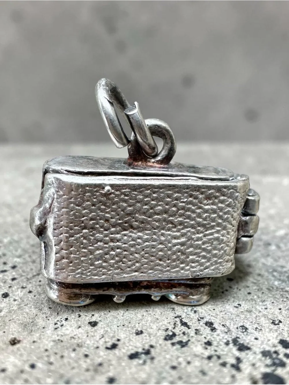 STERLING SILVER CAMERA CHARM BUMBLE BEE PENDANT FILM CAMERA OPENS